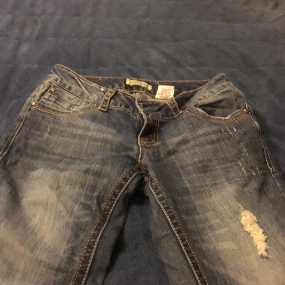 Jeans - Picture 1 of 3